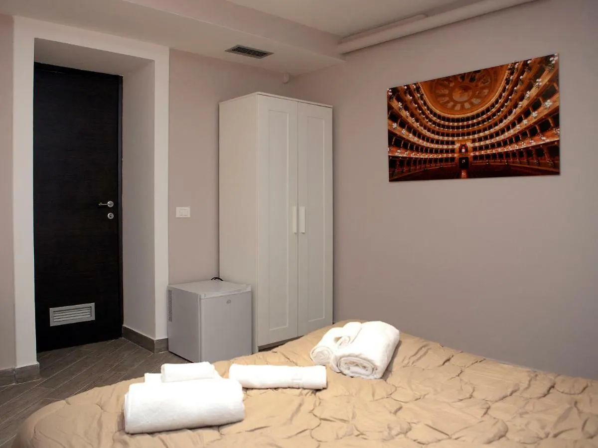 Ai Teatri Guesthouse Palermo Italia