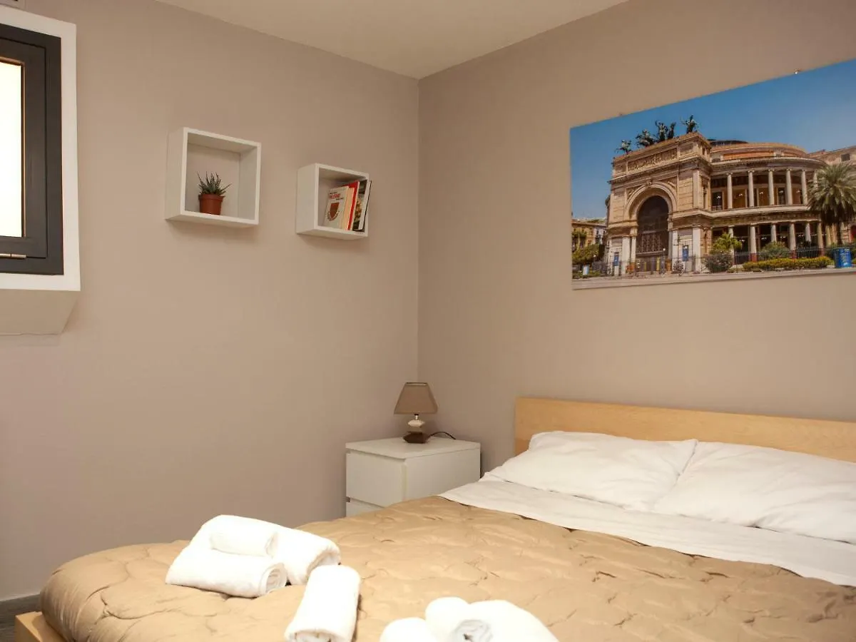 Apartamento Ai Teatri Guesthouse Palermo Italia