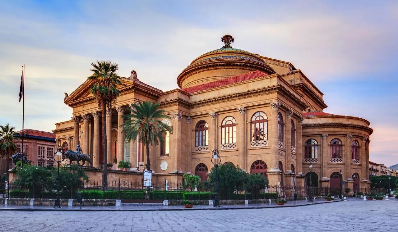 Ai Teatri Guesthouse Palermo 0*,  Italia